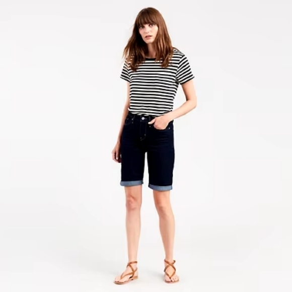 Levi's Classic Bermuda Jean Shorts in Dark Wash - Size 27 - Picture 1 of 13